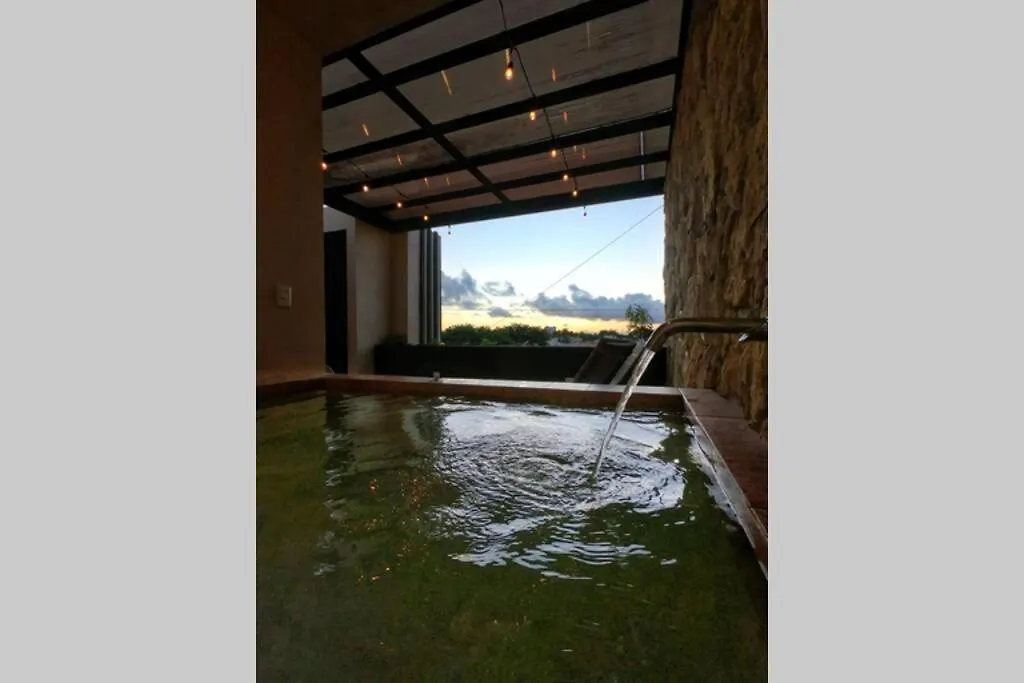 Casa Verano - 2 Hab 4 Banos Jacuzzi Rooftop A/C Villa Merida